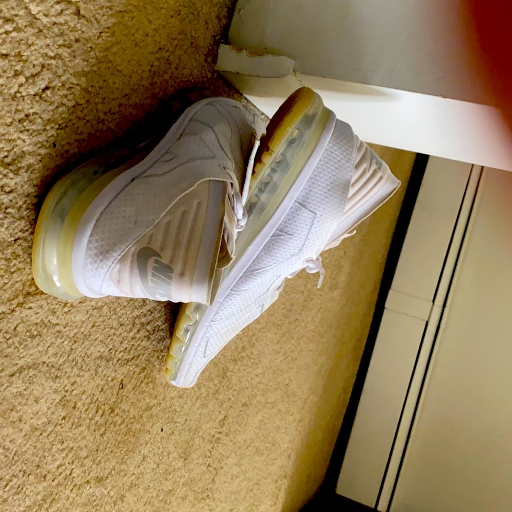 Men’s size 13 Nike Air running slip on sneakers